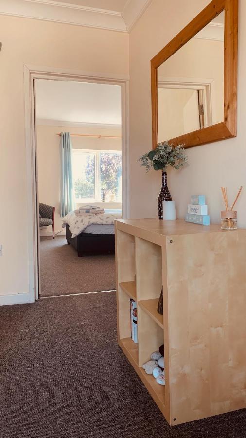 Sea Breeze Apartments Porthcawl Exterior foto